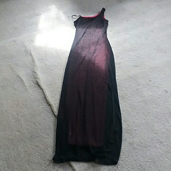 💋❤❤sale❤❤♦️Gorgeous♦️ red and black beaded dress - Picture 5 of 8